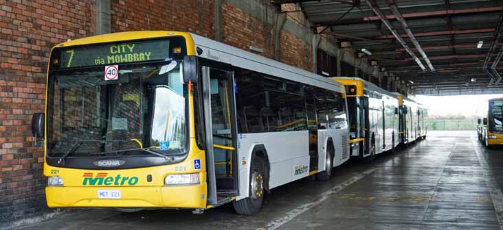 Metro Tasmania Scania L94UB NCBC Downtown 221